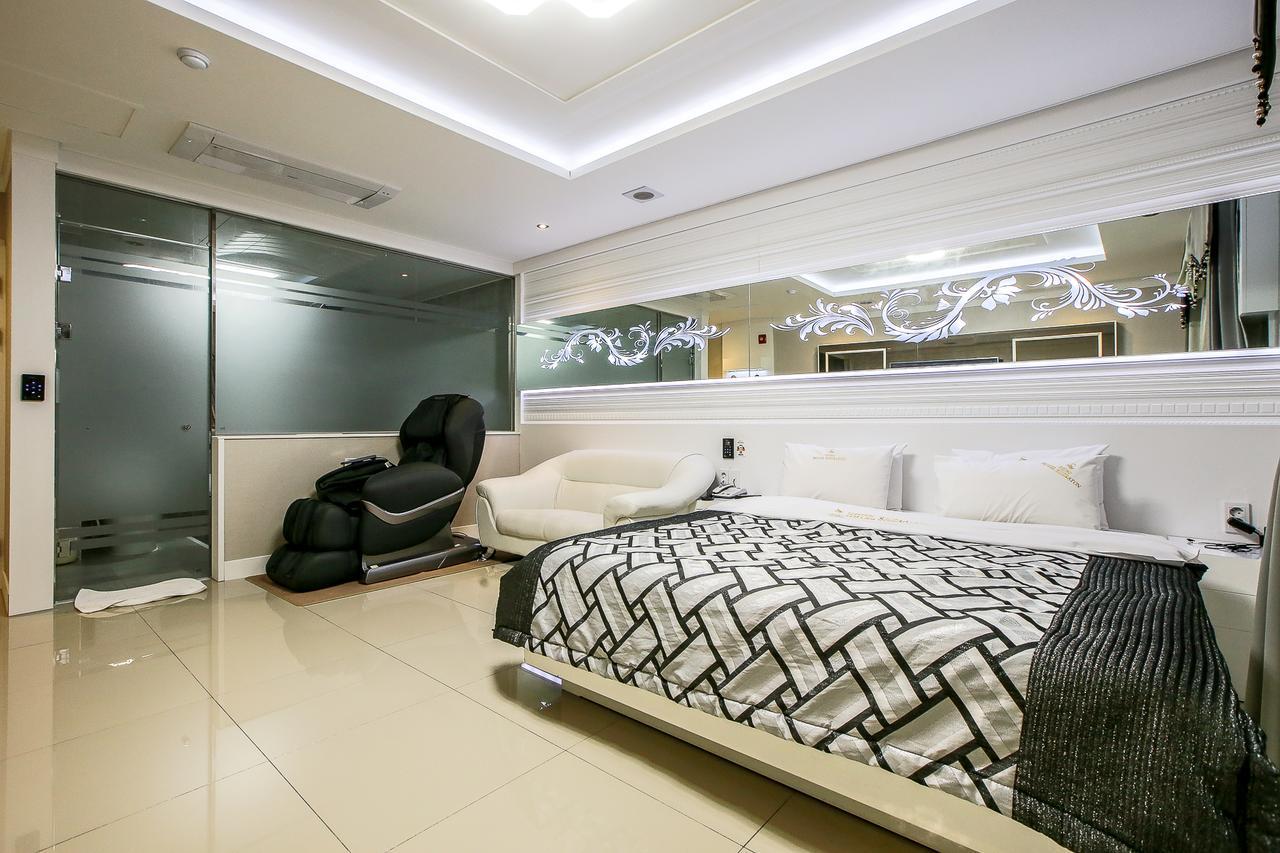 Shell Stone Yeosu Business Hotel Exterior foto